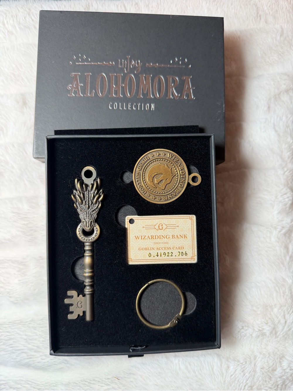 New LitJoy Alohomora Collection Wizarding Bank Key Set - Antique Gold